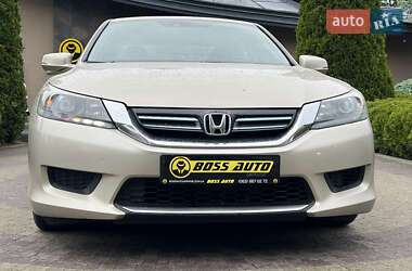 Седан Honda Accord 2014 в 