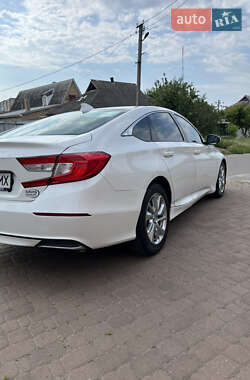 Седан Honda Accord 2017 в 