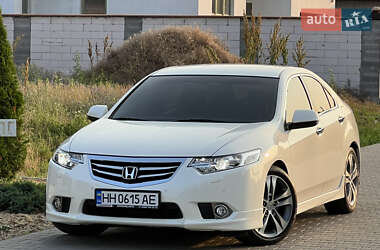Седан Honda Accord 2011 в 