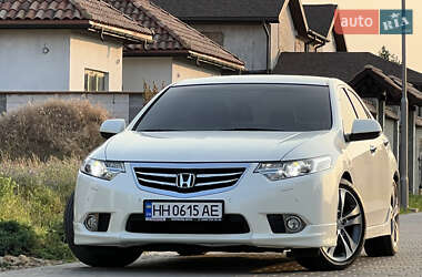 Седан Honda Accord 2011 в 