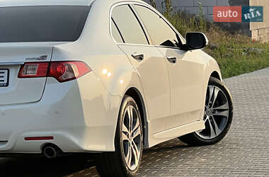 Седан Honda Accord 2011 в 