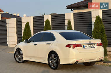 Седан Honda Accord 2011 в 