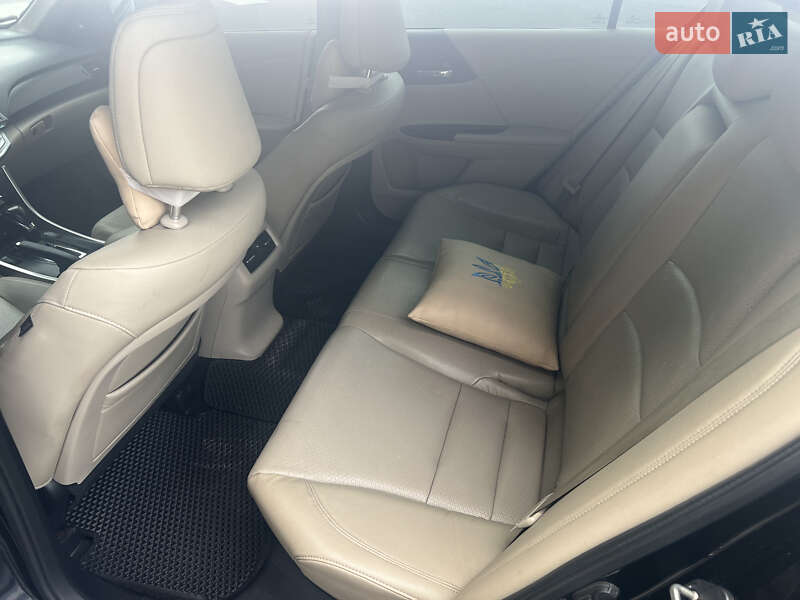Седан Honda Accord 2014 в Виннице
