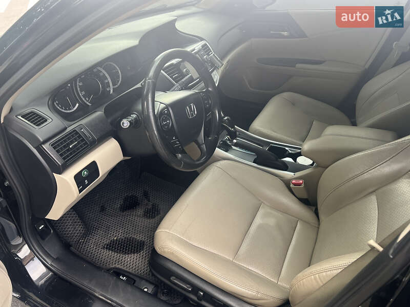Седан Honda Accord 2014 в Виннице