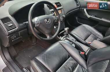 Седан Honda Accord 2005 в 