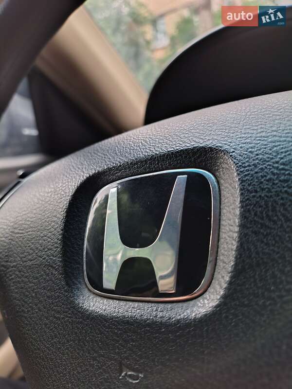 Седан Honda Accord 2003 в Киеве