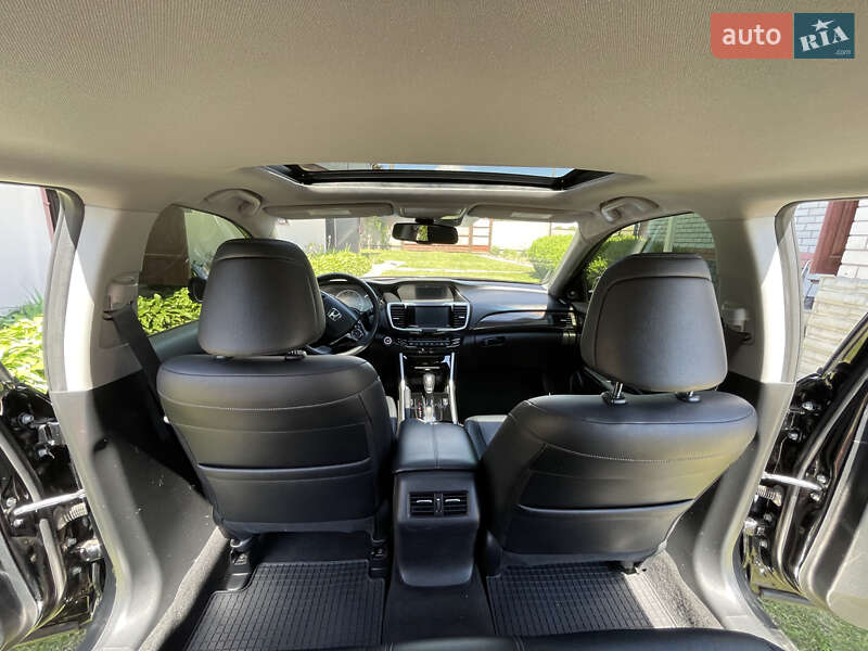 Седан Honda Accord 2016 в Березне