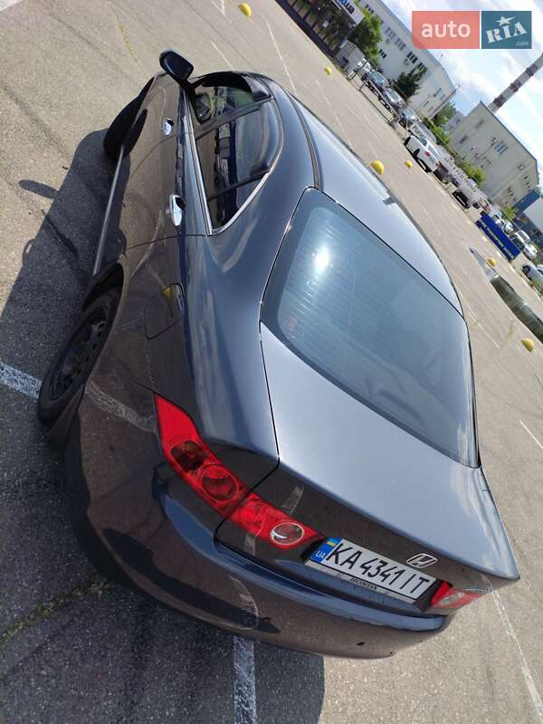 Седан Honda Accord 2003 в Киеве