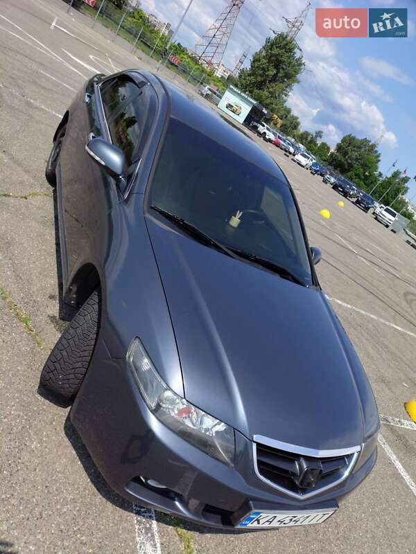 Седан Honda Accord 2003 в Киеве