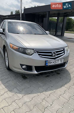 Седан Honda Accord 2009 в Кривом Озере