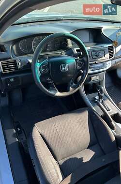 Седан Honda Accord 2015 в 
