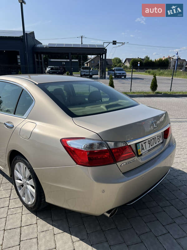 Седан Honda Accord 2013 в Івано-Франківську