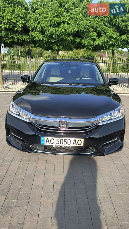 Седан Honda Accord 2016 в Луцьку