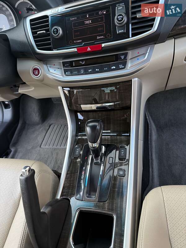Седан Honda Accord 2013 в Рівному