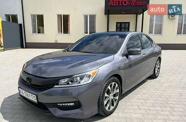 Седан Honda Accord 2017 в Киеве