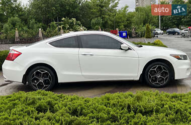 Купе Honda Accord 2012 в 