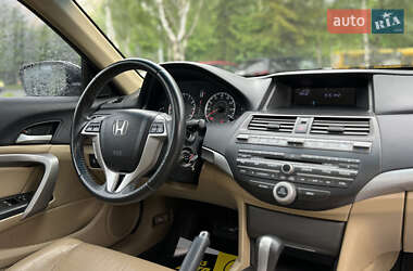 Купе Honda Accord 2012 в 