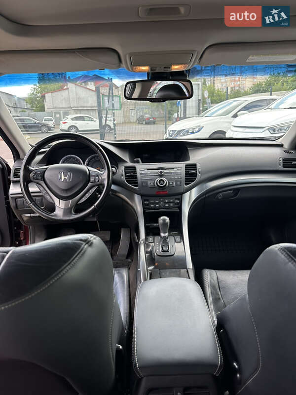 Седан Honda Accord 2011 в Одесі