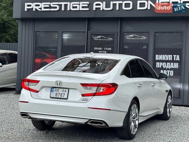 Седан Honda Accord 2018 в Днепре