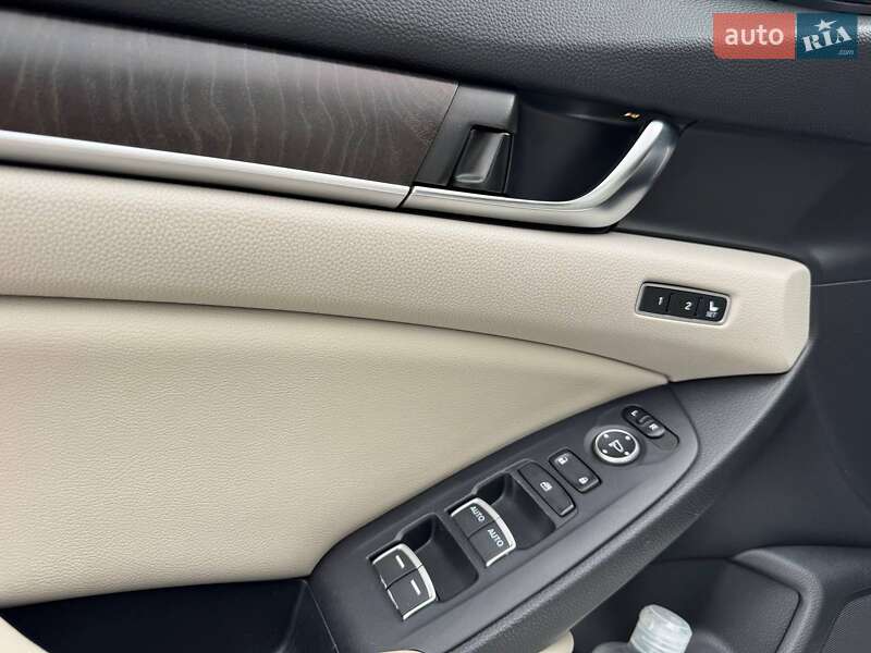 Седан Honda Accord 2018 в Днепре