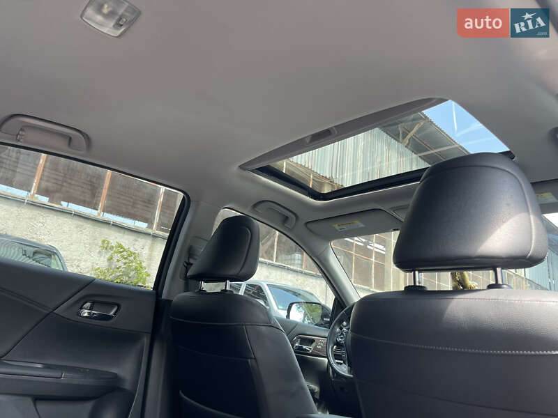 Седан Honda Accord 2016 в Києві