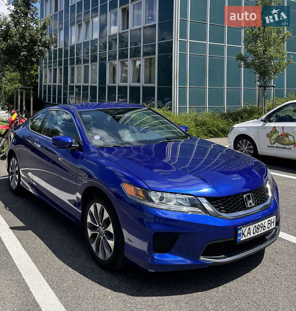 Купе Honda Accord 2015 в 
