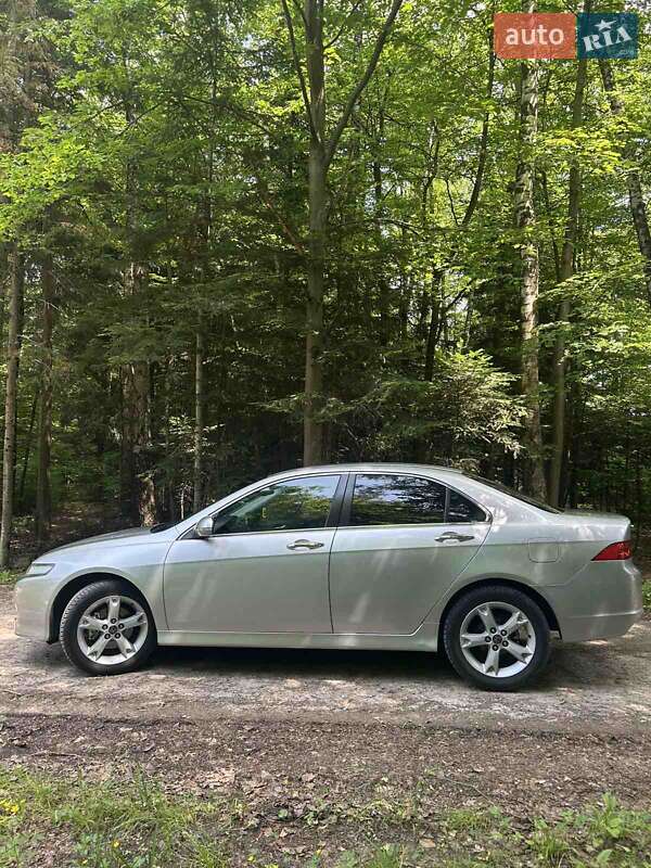 Седан Honda Accord 2006 в Калуше