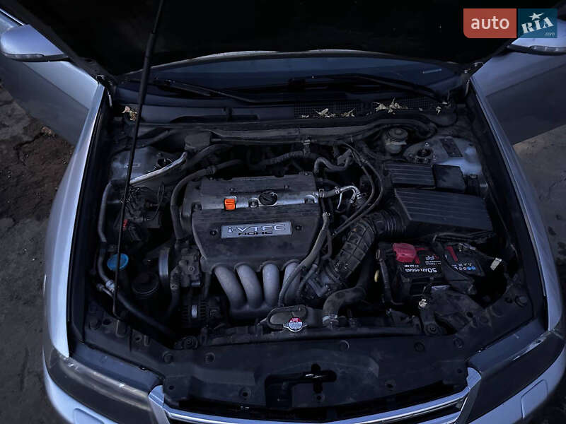 Седан Honda Accord 2006 в Черновцах