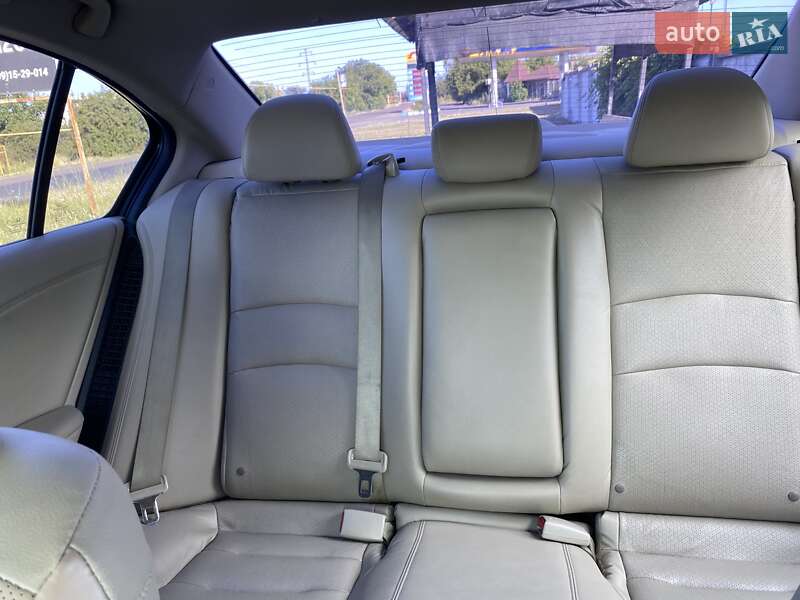 Седан Honda Accord 2015 в Раздельной