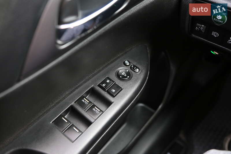 Седан Honda Accord 2013 в Києві