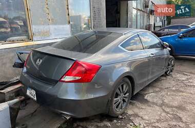 Купе Honda Accord 2012 в 