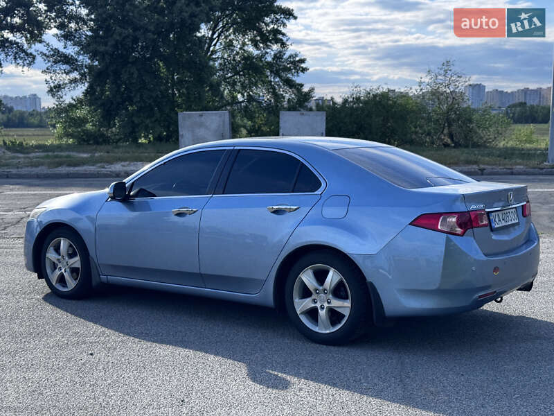 Седан Honda Accord 2011 в Киеве