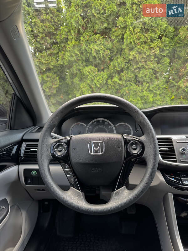 Седан Honda Accord 2016 в Тернополі