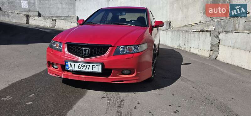 Седан Honda Accord 2004 в 