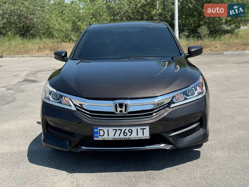 Седан Honda Accord 2017 в Запорожье