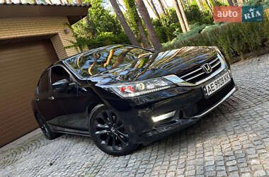 Седан Honda Accord 2014 в Новомосковську