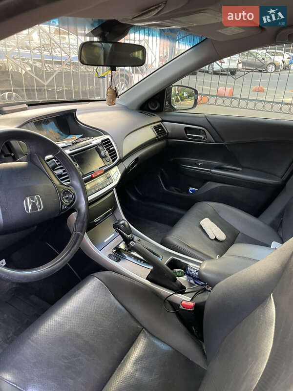 Седан Honda Accord 2013 в Одесі