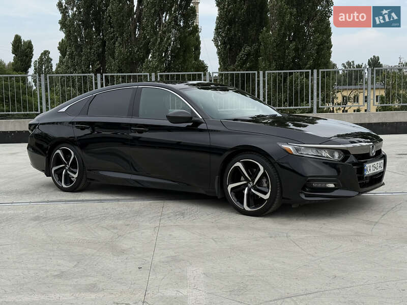 Седан Honda Accord 2018 в 