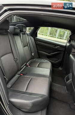 Седан Honda Accord 2018 в 