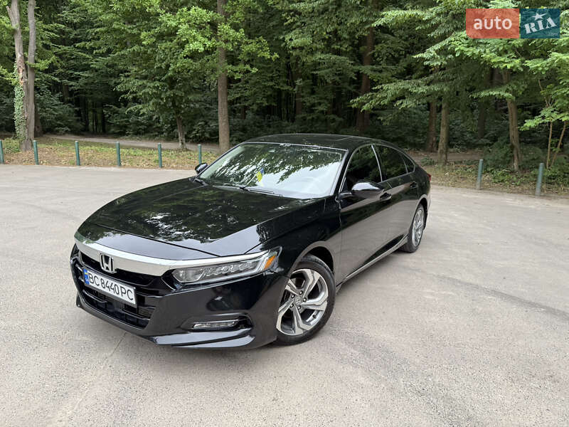 Седан Honda Accord 2018 в Львове