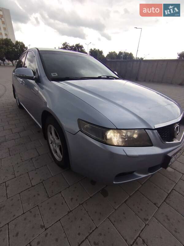 Седан Honda Accord 2004 в Черкасах