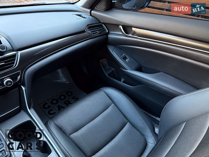 Седан Honda Accord 2022 в Одессе