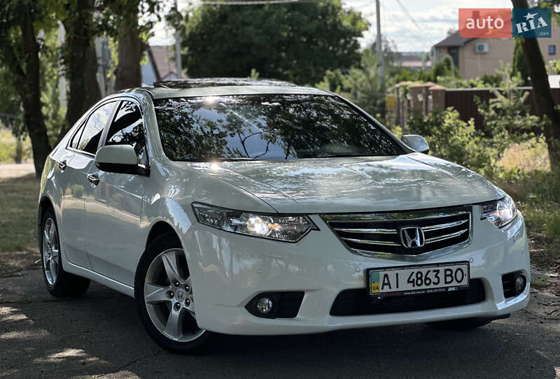 Седан Honda Accord 2012 в Кропивницком