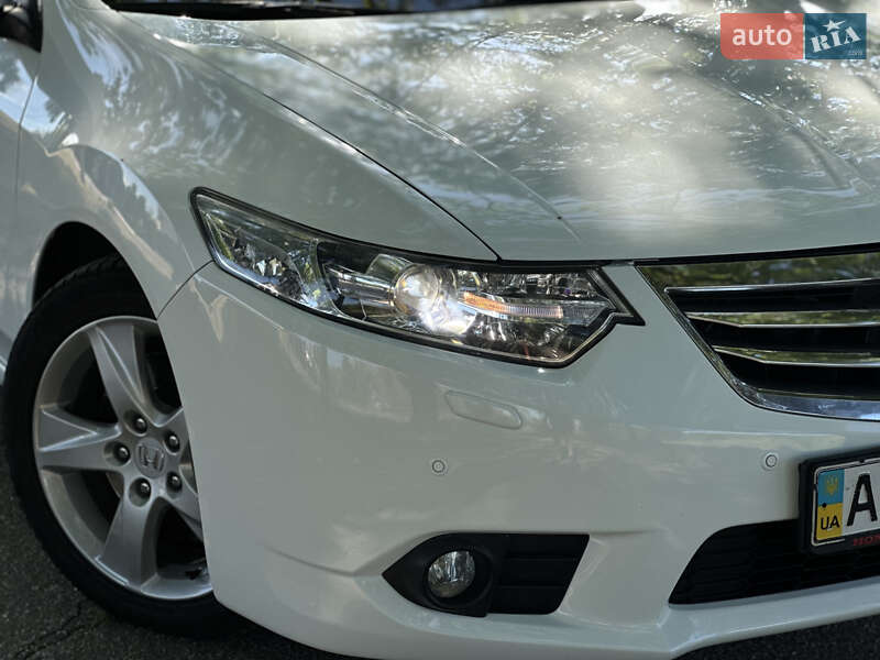 Седан Honda Accord 2012 в Кропивницком