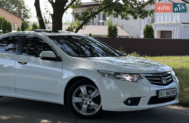 Седан Honda Accord 2012 в Кропивницком