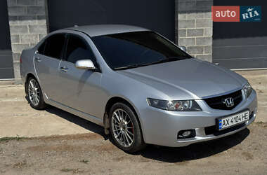 Седан Honda Accord 2004 в 