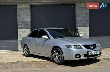 Седан Honda Accord 2004 в 