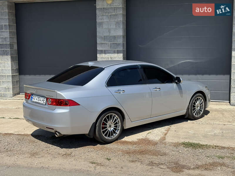 Седан Honda Accord 2004 в Харькове
