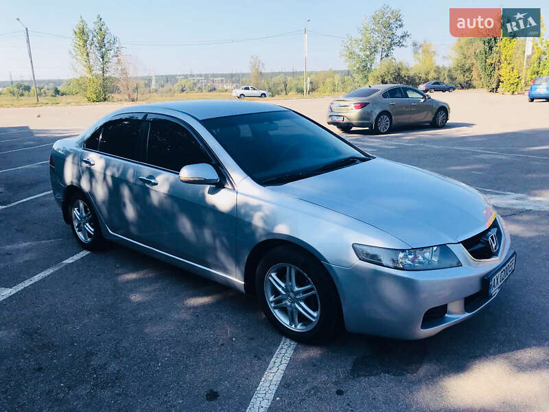 Седан Honda Accord 2004 в Харькове