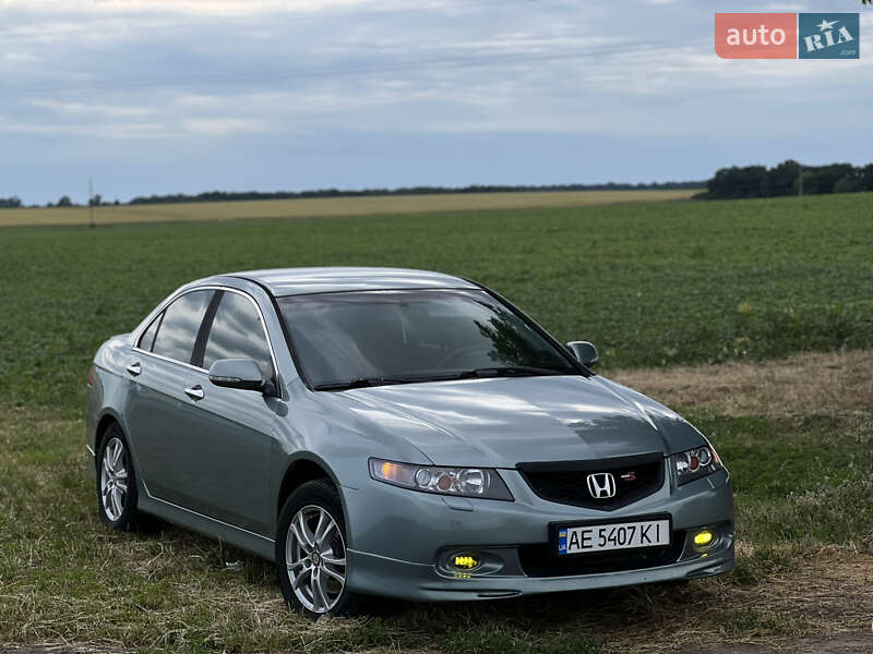 Седан Honda Accord 2004 в Черкассах